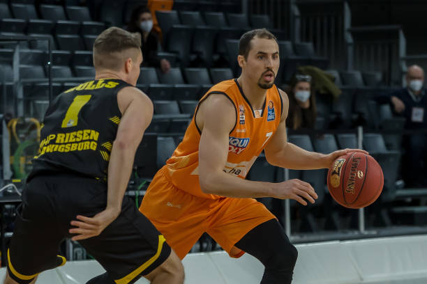 不仅有助于 不仅有助于