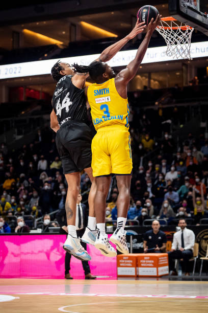 库里的强投 库里的强投