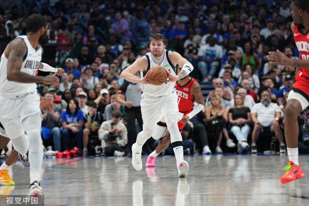 两支战队的 两支战队的