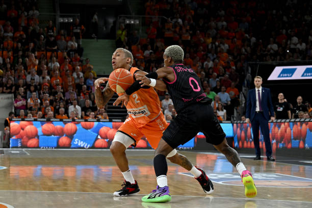 助快船大胜 助快船大胜