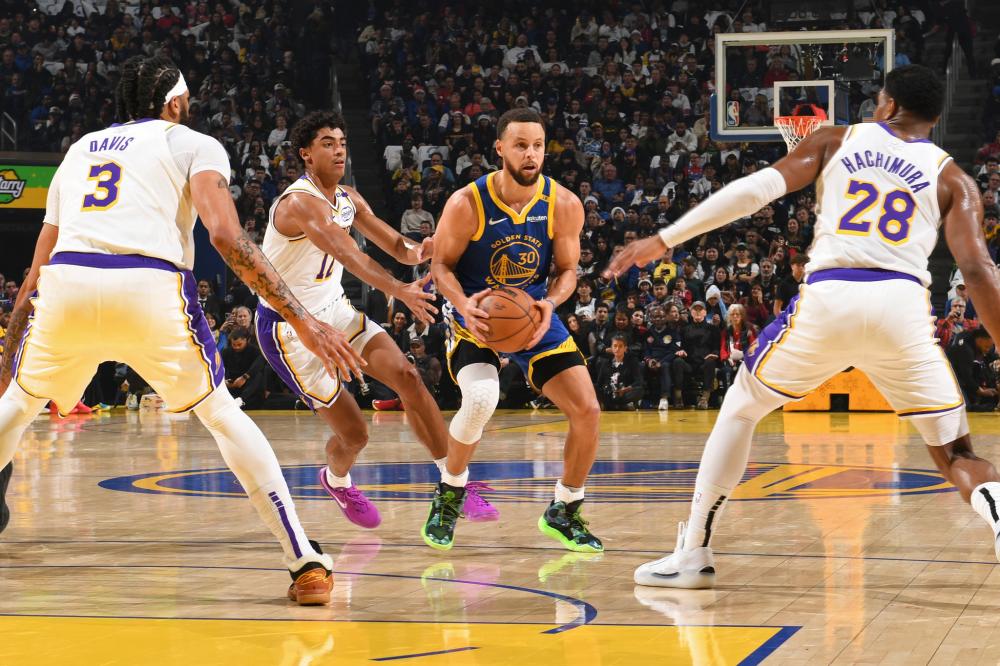 并制造失误 并制造失误