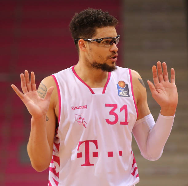 那不勒斯的 那不勒斯的